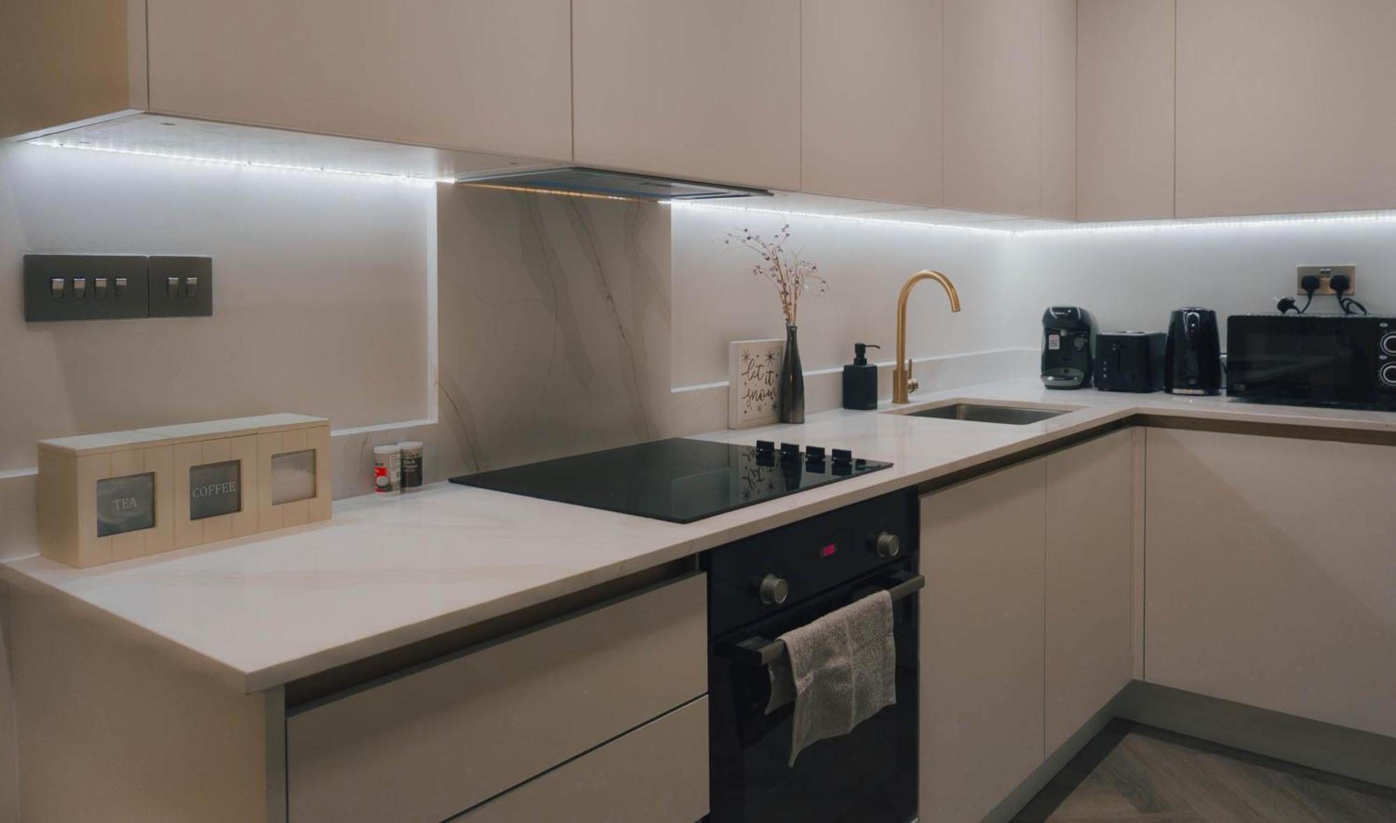 Luxurious In Apartment *